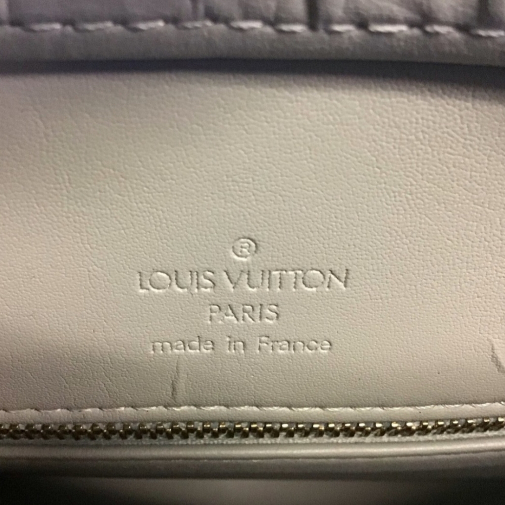Louis Vuitton Vernis Houston Embossed Shoulder Bag - Picture 16 of 16